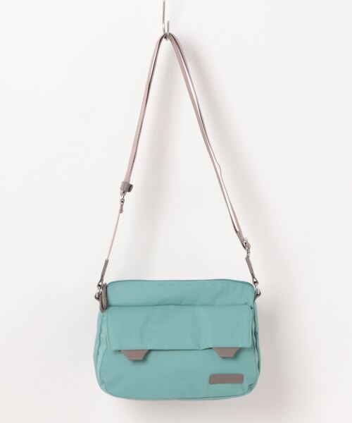 Y'SACCS（イザック） ショルダーバッグ バッグ ダブルタブ トラベル