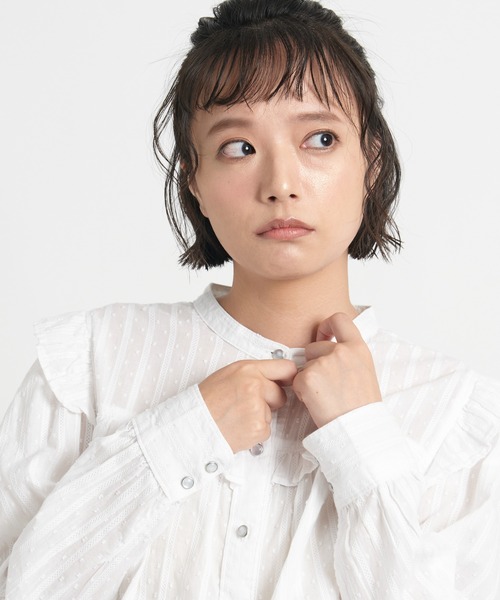 未使用品 LEVI'S MADE&amp;CRAFTED リーバイス ●ブラウス 67561-0000 サイズS コットン：100% レディース ホワイト ブルー Levi's - 未使用品 LEVI'S MADE&CRAFTED リーバイス ○ブラウス 67561