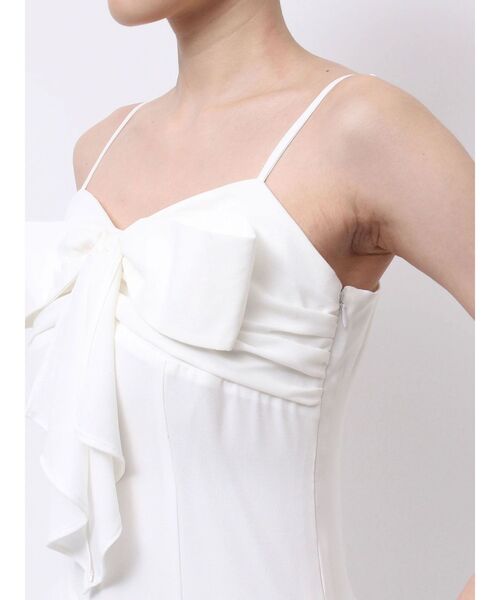 BCBGMAXAZRIA❤ワンピース　ドレス　ラッフル　アシメトリー ラッフルアシンメトリーワンピース[品番：MKSW0063820]｜EATME