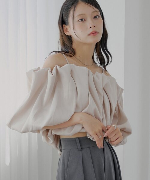 Chico ギャザーバルーンオフショルブラウス Chico ブラウス シャツ 「SALON by Chico」ギャザーバルーン