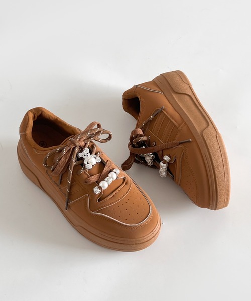 Shoes in Closet（シュークロ） スニーカー 厚底 パールチャーム付