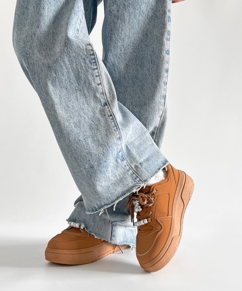 Shoes in Closet（シュークロ） スニーカー 厚底 パールチャーム付