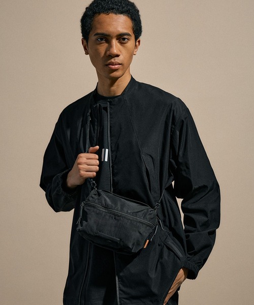 NUMERALS（ヌメラルズ） ショルダーバッグ 「NUMERALS」TWO POCKETS