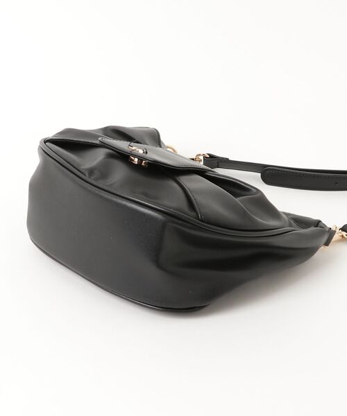 ANYA HINDMARCH ショルダーバッグ ブラウン ANYA HINDMARCH（アニヤ・ハインドマーチ） ショルダーバッグ