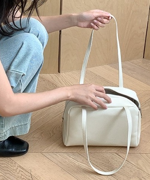 Alum' ボストンバッグ ロングハンドルスクエアボストンバッグ