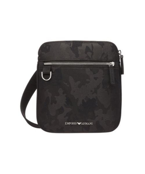 国産大得価 バッグ ショルダーバッグ EMPORIO ARMANI カモフラ柄 メッセンジャーバッグ ZOZOTOWN PayPayモール店 - 通販 - PayPayモール 大人気爆買い