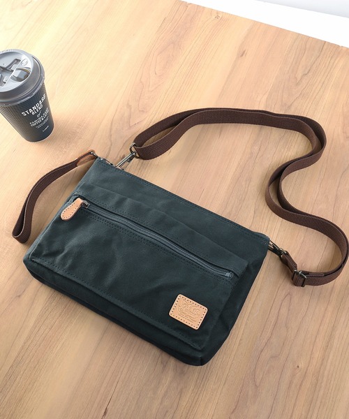 ブラスボタン シュリンクサコッシュ（ショルダーバッグ