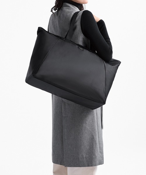 TUMI ブラック ジャストインケース　トートバッグ ポーチ付き TUMI（トゥミ） トートバッグ VOYAGEUR ジャスト・イン・ケース
