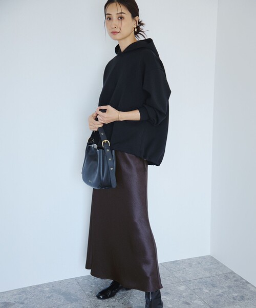 美品23区 Oggi12月号掲載洗えるヴィンテージダブルサテン ナロー スカート Oggi12月号掲載/洗える】ヴィンテージダブルサテン ナロー