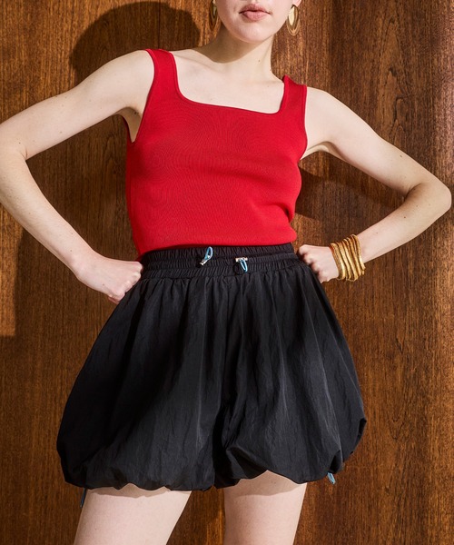 新品・未使用【OMMO】タンクトップ ASYMME TUCK KT TOP 白 新品・未使用【OMMO】タンクトップ ASYMME TUCK KT TOP 白 【公式通販】