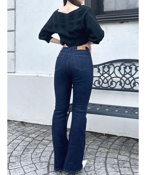 残り1点GIENGE ミドルライズ ステッチ フレアデニム GYDA SLY dazzlin（ダズリン） ジーンズ デニム デニムパンツ 「吉田朱里
