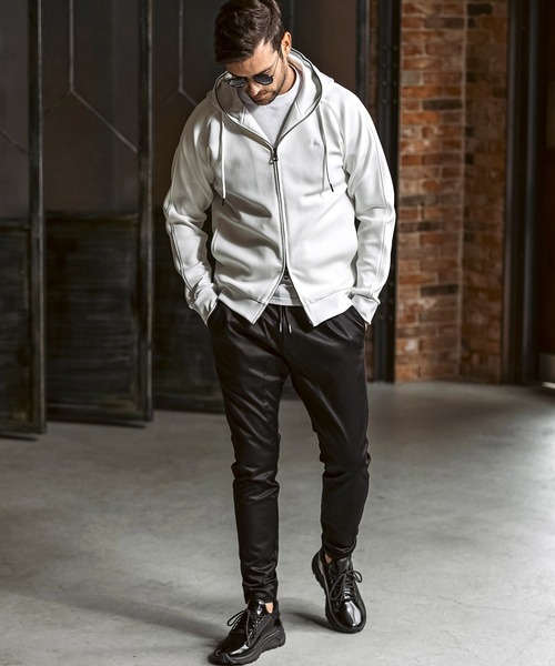 1PIU1UGUALE3 RELAX パーカー 1PIU1UGUALE3 RELAX(ウノピゥウノウ