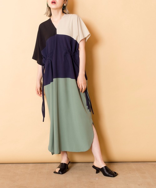 「OSMOSIS」 半袖ワンピース ONE SIZE カーキ レディース_画像8