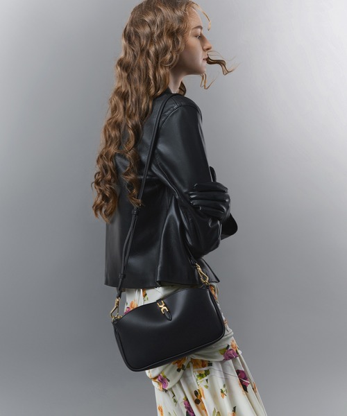 CHARLES ＆ KEITH（チャールズ&キース） ショルダーバッグ バッグ