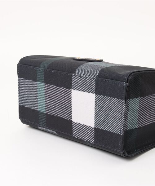 本日限定価格　ブルーレーベルクレストブリッジ　2way bag BLUE LABEL CRESTBRIDGE（ブルーレーベルクレストブリッジ） 2WAY
