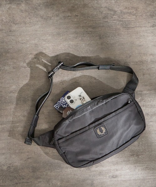 FRED PERRY（フレッドペリー） ウエストポーチ ウエストバッグ 「WEB