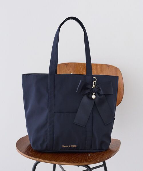 Maison de FLEUR（メゾンドフルール） トートバッグ リボンチャーム
