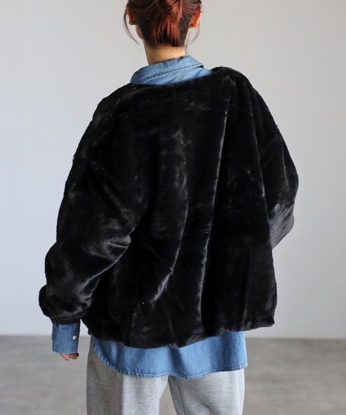 ノーカラージャケット 毛皮風 ブラック Fizz（フィズ） ジャケット ノーカラージャケット フェイクファーノー