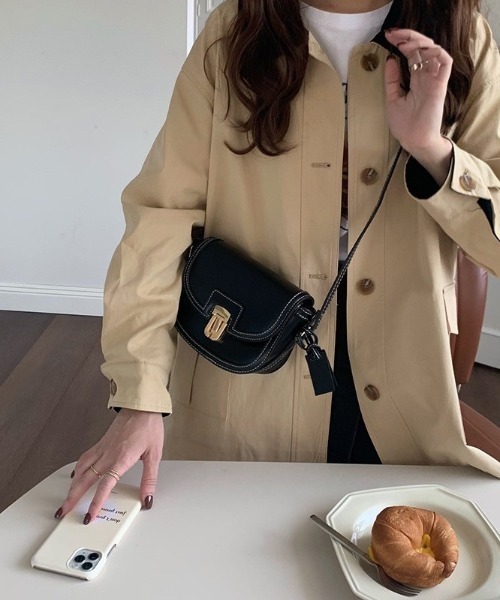 ap retro ショルダーバッグ バッグ フェイクレザーポシェット