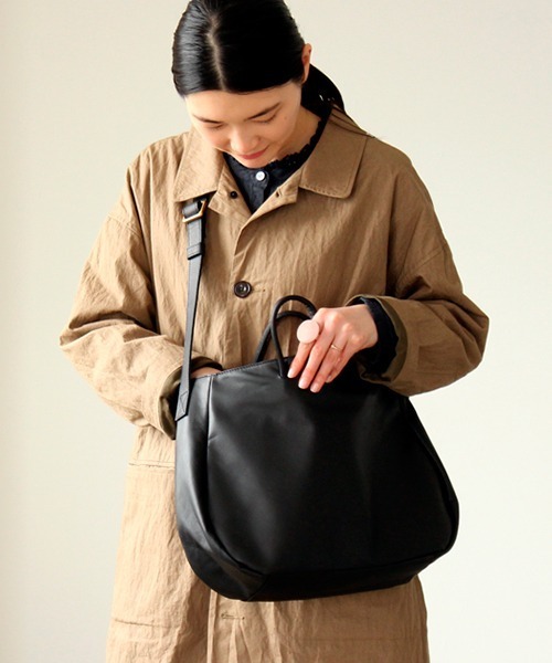 ショルダーバッグ バッグ Sac travail レディース