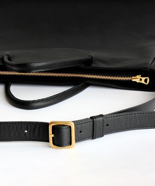 ショルダーバッグ バッグ Sac travail レディース