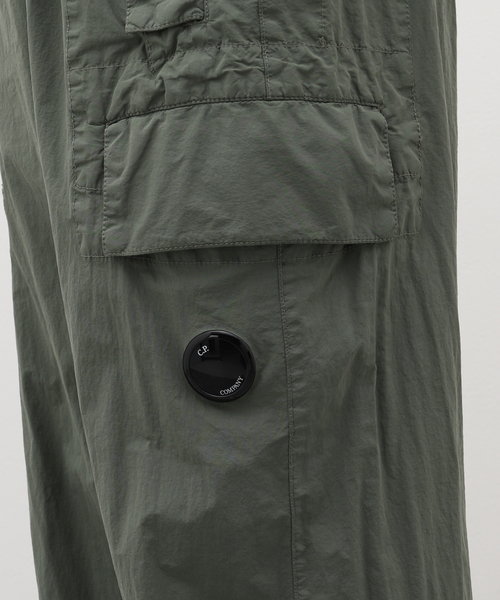 C.P. COMPANY カーゴパンツ FLATT NYLON オリーブ C.P. COMPANY（シーピーカンパニー） カーゴパンツ C.P. Company