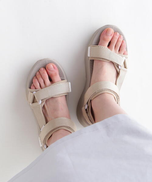TELIC（テリック） 厚底 スポーツサンダル リカバリーサンダル