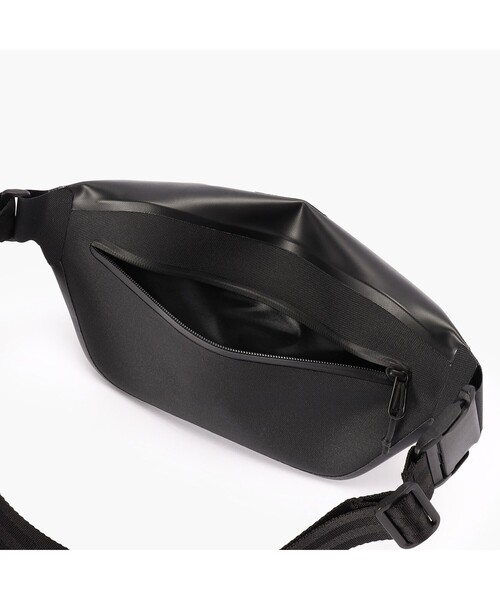 未使用級 BRIEFING ボディバッグ FANNY PACK 黒 ブラック BRIEFING（ブリーフィング） ショルダーバッグ 「BRIEFING GOLF