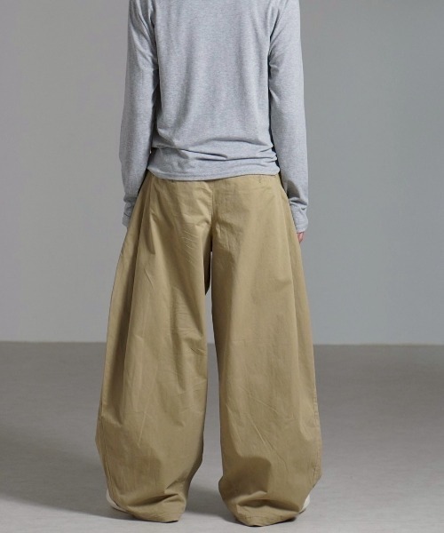 Chikashitsu+（チカシツプラス） チノパン 「Chikashitsu +」pleats