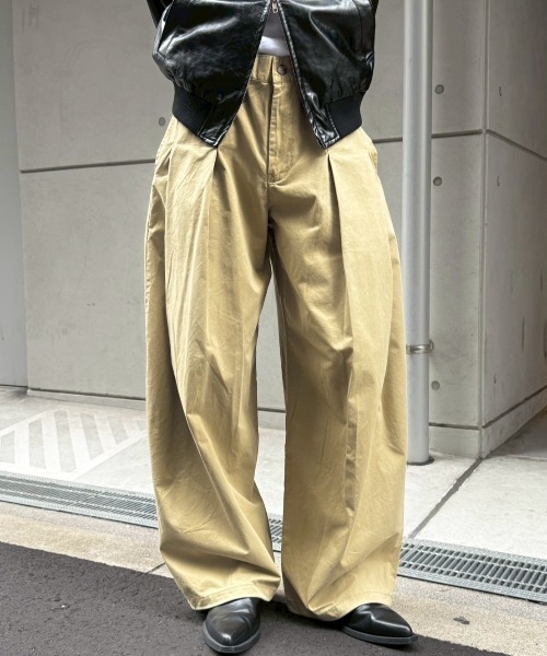 Chikashitsu+（チカシツプラス） ワイドパンツ チノパン 「Chikashitsu