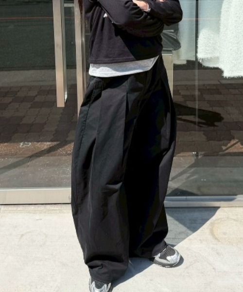 チノパン 「Chikashitsu +」pleats chino wide pants / 「チカシツプラス」プリーツチノワイドパンツ_9