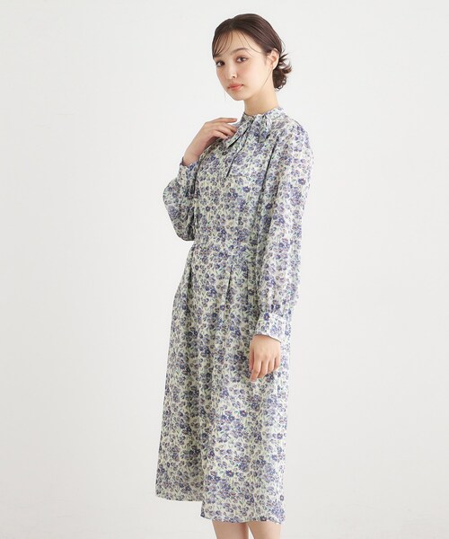 未使用級　ローラアシュレイ　ロングワンピース　フローラル✨　綿100％さらさら✨ LAURA ASHLEY（ローラアシュレイ） ワンピース 「WEB限定／ネック