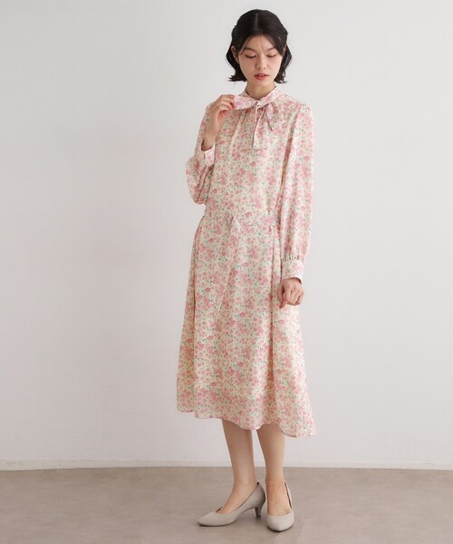 LAURA ASHLEY（ローラアシュレイ） ワンピース 「WEB限定／ネック
