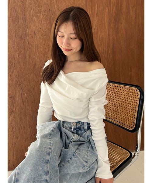 FRAY I.D(フレイ・アイディー) tシャツ ギャザーオフショル FRAY I.D(フレイ・アイディー) tシャツ ギャザーオフショル