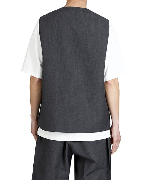 ベスト ジレ GOLD / ゴールド：LINEN / WOOL TROPICAL CREW NECK VEST：26A-GL15864「MUS」の画像