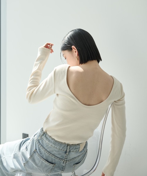 Shelly island tシャツ カップ付きバックオープンロンT