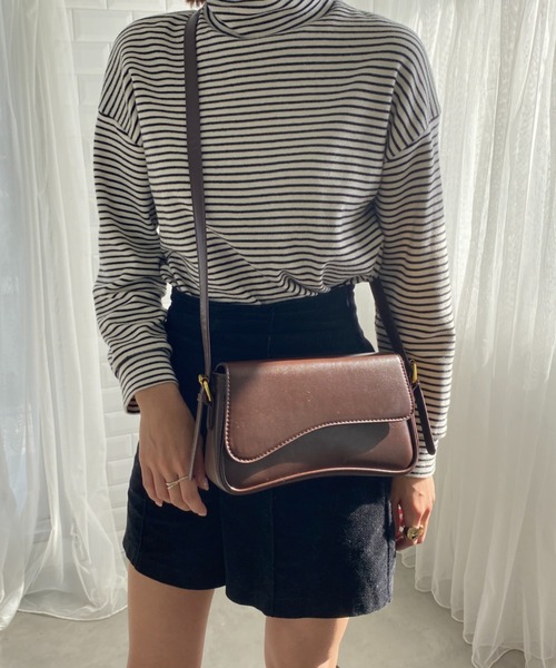 【シンプルで合わせやすい♡】HANEL ミニ フラップ バッグ ミニフラップショルダーバッグ: バッグ｜ハニーズ公式通販