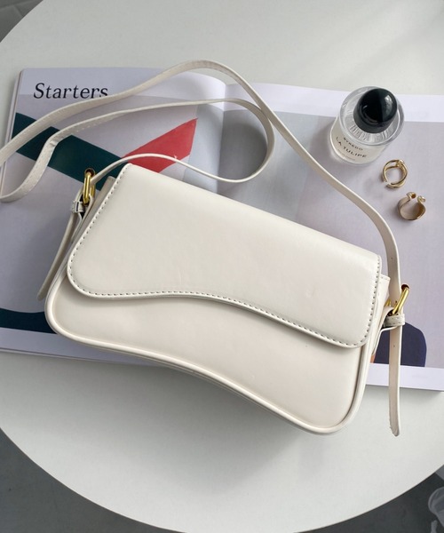 【シンプルで合わせやすい♡】HANEL ミニ フラップ バッグ ミニフラップショルダーバッグ: バッグ｜ハニーズ公式通販