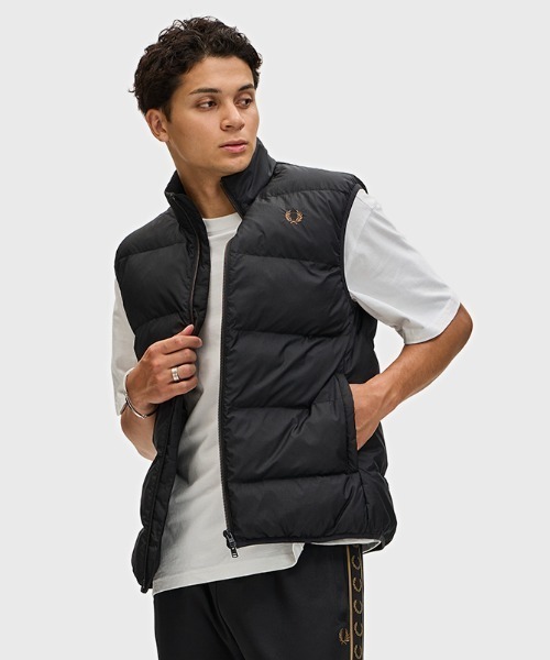 FRED PERRY ダウンベスト ベスト Insulated Gilet