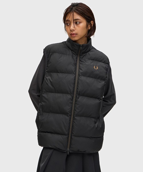 美品　フレッドペリー　ダウンベスト　S FRED PERRY ダウンベスト ベスト Insulated Gilet