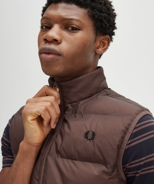 美品　フレッドペリー　ダウンベスト　S FRED PERRY ダウンベスト ベスト Insulated Gilet