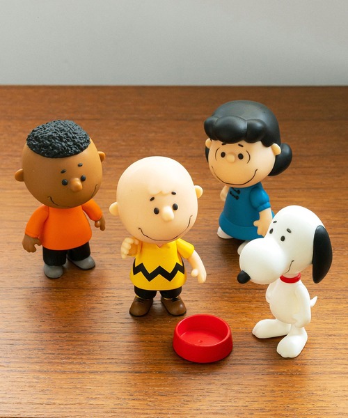 PEANUTS フィギュア Super7 スーパー7 Peanuts リアクションフィギュア