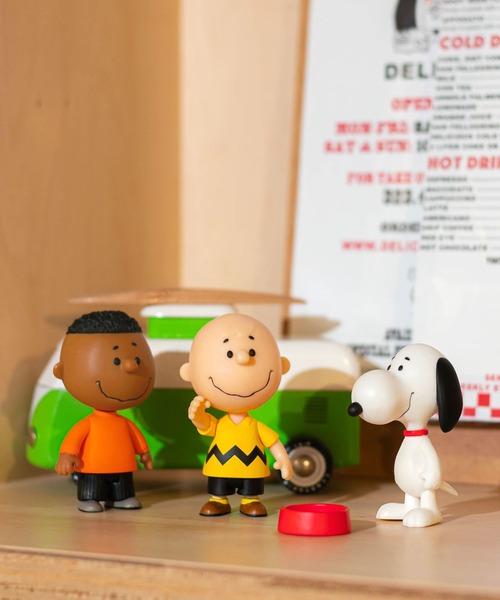 PEANUTS フィギュア Super7 スーパー7 Peanuts リアクションフィギュア