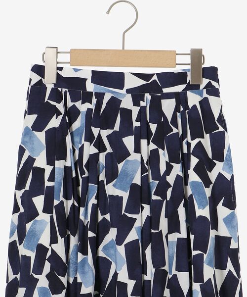 le.coeur blanc（ルクールブラン） スカート 幾何柄プリントリボン付