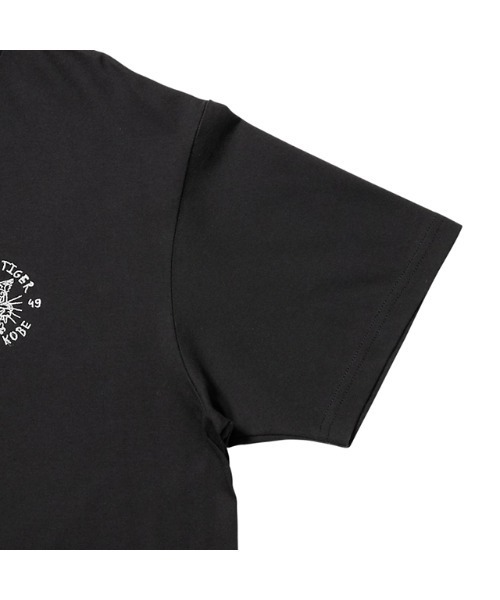 Onitsuka Tiger（オニツカタイガー） tシャツ GRAPHIC TEE