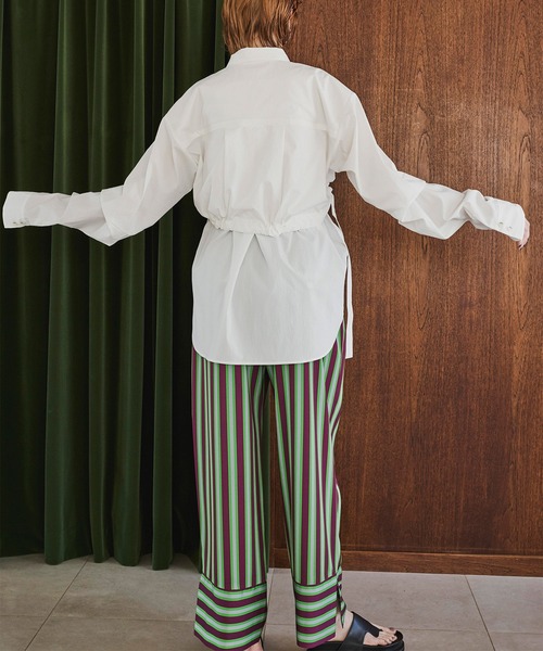 【OMMO】2WAY TUCK SH ホワイト OMMO（オーエムエムオー） ブラウス シャツ 2WAY TUCK LAYERED SHIRT