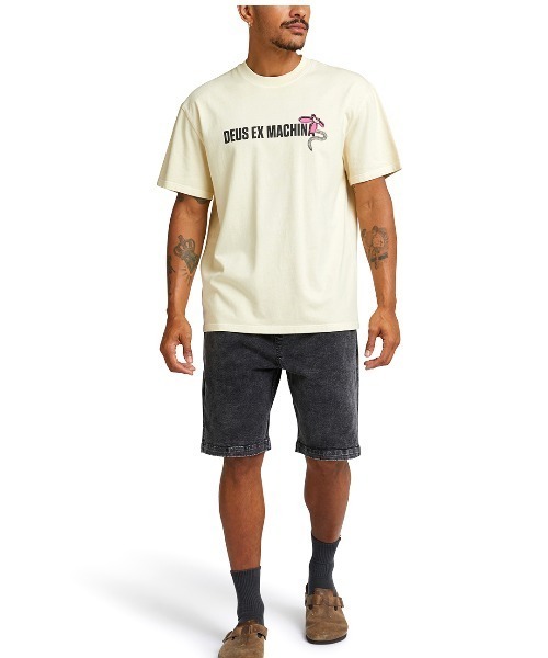 ★Deus Ex Machina★サーフショップTシャツ Deus Ex Machina surf shop t-shirt in off white | ASOS