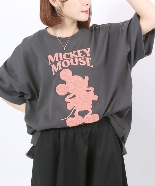 Disney（ディズニー） tシャツ キャラクター刺繍・サガラ刺繍ビッグ