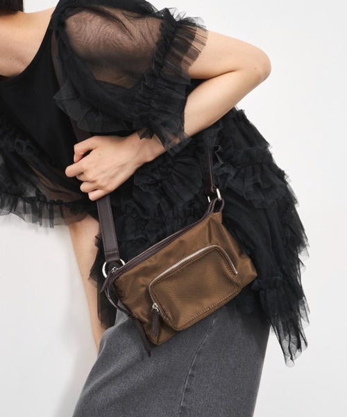 Le Vernis（ル・ベルニ） ショルダーバッグ バッグ Combi multi pouch 