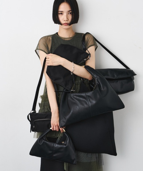 Le Vernis（ル・ベルニ） ショルダーバッグ バッグ Combi multi pouch